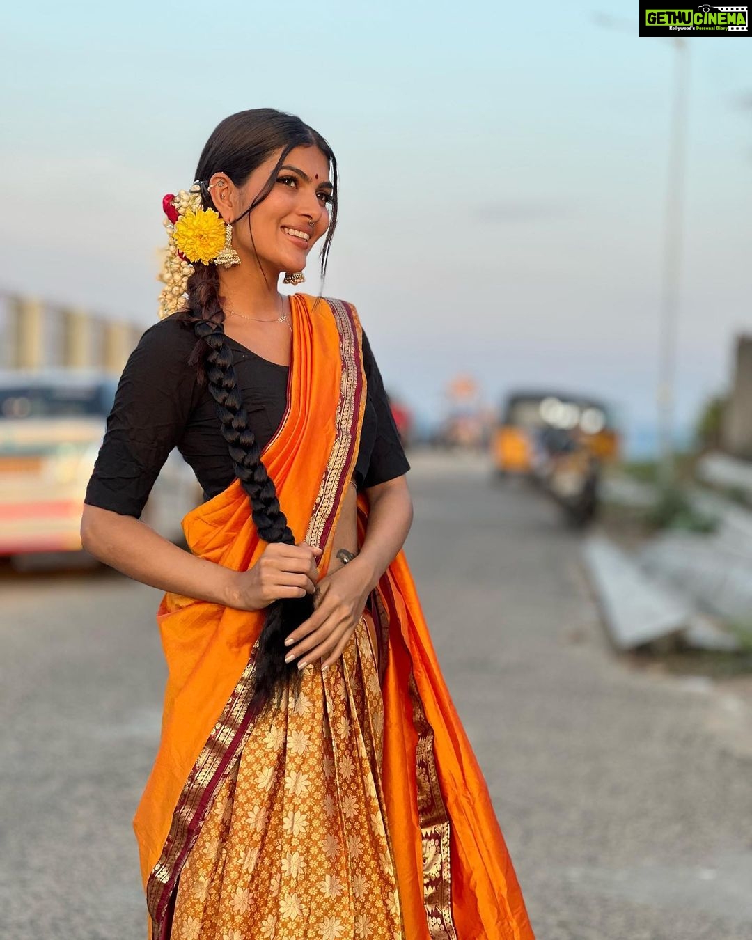 Ananya Rao Instagram - South Indian ponnu π #newme #new #change #pretty #strong #alive #love #happymood #stronghead #peaceful #beauty #beautiful #feelingblessed #prettyhot #ananya #feltpretty #southindiangirls #south #indiangirls #india #instagram #instagood #instadaily #soul #glow #tattoo #tattoos #ananya #twins