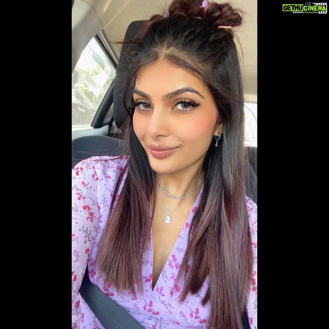 Ananya Rao Instagram - That Sunday feelin💕 #priorities #newme #new #change #pretty #strong #alive #love #happymood #stronghead #peaceful #beauty #beautiful #feelingblessed #prettyhot #ananya #feltpretty #southindiangirls #south #indiangirls #india #instagram #instagood #instadaily #soul #glow #tattoo #tattoos #ananya #twins