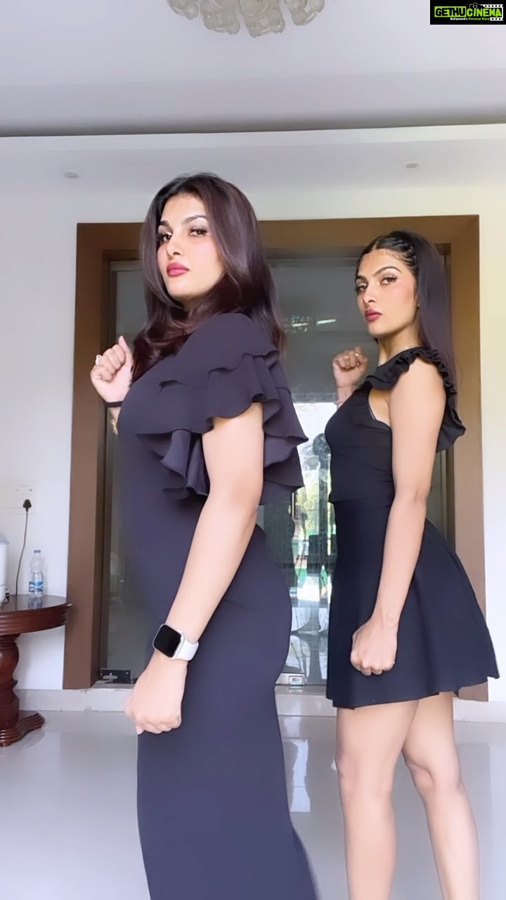 Ananya Rao Instagram - #wednesday feels 😎 #hit #tiktokdance #tiktoklove #tiktokindia #tiktoklover #tiktok #tiktoktwins #tiktokgirls #twindancers #twinster #twingoals #twins #goals #dancer #dancers #dancelove #dancersofinstagram #southindiangirls #southindiandance #reels #reelsinstagram #instagramreels #ananyaapoorva #ananya