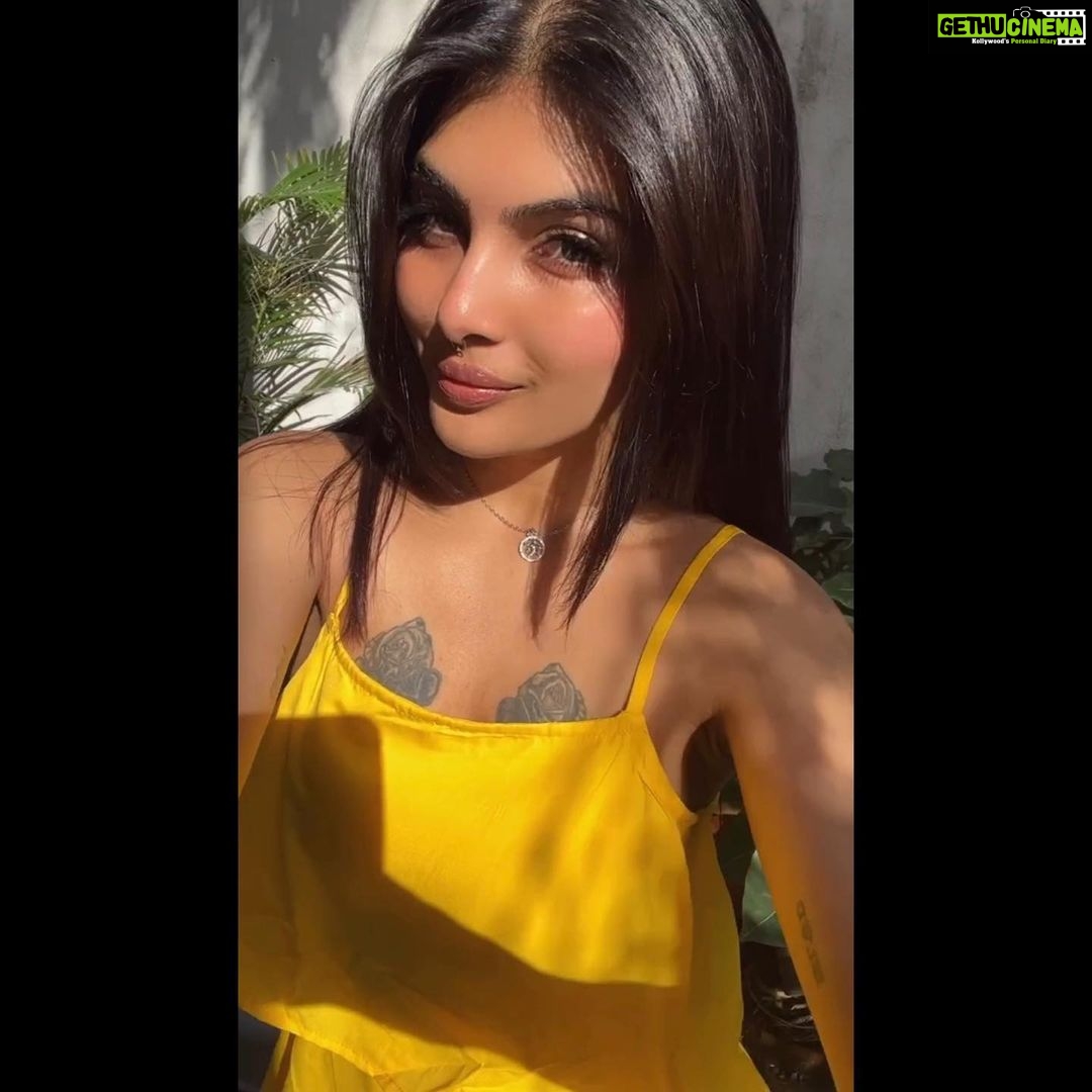 Ananya Rao Instagram - Bright as the sun ☀️ #priorities #newme #new #change #pretty #strong #alive #love #happymood #stronghead #peaceful #beauty #beautiful #feelingblessed #prettyhot #ananya #feltpretty #southindiangirls #south #indiangirls #india #instagram #instagood #instadaily #soul #glow #tattoo #tattoos #ananya #twins