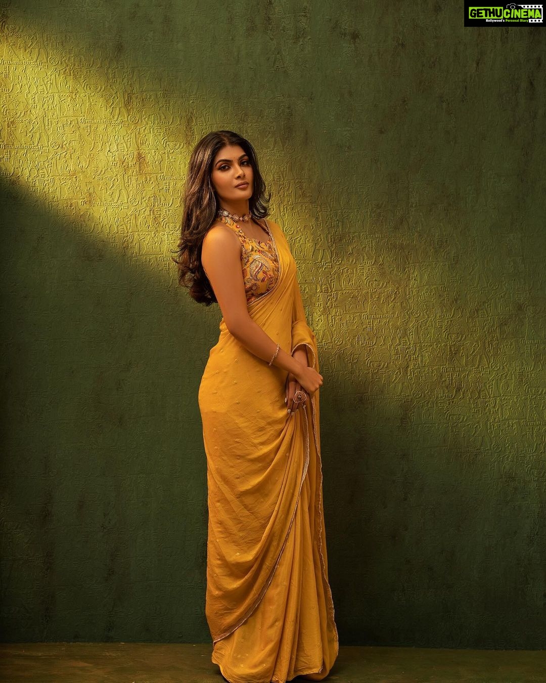 Ananya Rao Instagram - Be the EXCEPTION ✨ . . Project designer : @shamini_shankar_official Photographer and team: @murlee_photography @_xavierphotography_ Makeup/Hair : @ratnamakeupartist Costume: @rihanadesigner Jwelery: @vbj_1900