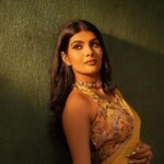 Ananya Rao Instagram - Glam-ing through life ✨ . . Project designer : @shamini_shankar_official Photographer and team: @murlee_photography @_xavierphotography_ Makeup/Hair : @ratnamakeupartist Costume: @rihanadesigner Jwelery: @vbj_1900