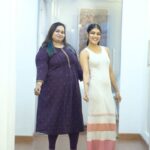 Ananya Rao Instagram - Skin Brightening expert in Chennai IV infusion are packed with a blend of vitamins and minerals which gives you an ultimate glow and radiance. IV infusion has several health benefits and can help your wellbeing: ✨Brightening is Skin ✨Boosts Energy ✨Reduces Hyperpigmentation ✨Promotes a better Night sleep ✨Prevents skin damage ✨Controls Melanin production ✨Supports in Muscle Recovery ✨Removes Body toxins ✨Reduces oxidative stress For booking details contact : +919003444435 infusions are the safest and fastest way to feed vitamins and minerals straight into your bloodstream. These can be included as an add-on to any facial or body treatment for the ultimate TLC package. DERMI JAN SKIN HAIR & LASER CLINIC O.No.96/New. 74, ANAMTHAM TOWERS 3rd Floor, GN Chetty Road, T.Nagar, Chennai -600017 Landmark (Near Vani Mahal) ☎️ 9003444435 #dermijan #drdaisy #Chennai #reels #reelsinstagram #reelsindia #skinclinic #kaavaalaa #instalike