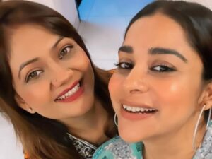 Anara Gupta Instagram - meri zindagi mei dosto ki bahut ahmiyat hei😘😘😘😘