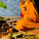 Anara Gupta Instagram - Pls aap sab aapni reels banayen mere is song pe Aur mere saath collaboration karein … need your love and support ❤️🧿 #आवासुरूजदेव Anara gupta vlogs presents : आवा सुरूज देव ( अनार के छठ ) Singer : Mamta Raut Feat : Anara Gupta , Vinay bihari, mamta raut, soumya sargam Lyrics:vinay bihari Music:rohit swaraj Video director :Prasun yadav Editor: krishna Music on Anara Gupta vlogs #aa #anara #anaragupta #mamtaraut #anaraguptavlogs #anaraguptareels Mumbai, Maharashtra