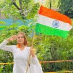 Anara Gupta Instagram - May the colors of our flag always remind us of the sacrifices that have been made and the unity that binds us. “Happy Independence Day!”🇮🇳❤️❤️ #aa #anara #anaragupta #ootd #picoftheday #photography #photooftheday #photos #instagood #instagram #instadaily #instalike
