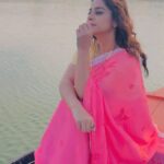 Anara Gupta Instagram - Keh de toh ban jaun mein …. ❤️🧿 #aa #anara #anaragupta #anaraguptareels #reelsinstagram #reelitfeelit #reels #reelkarofeelkaro #reelsindia