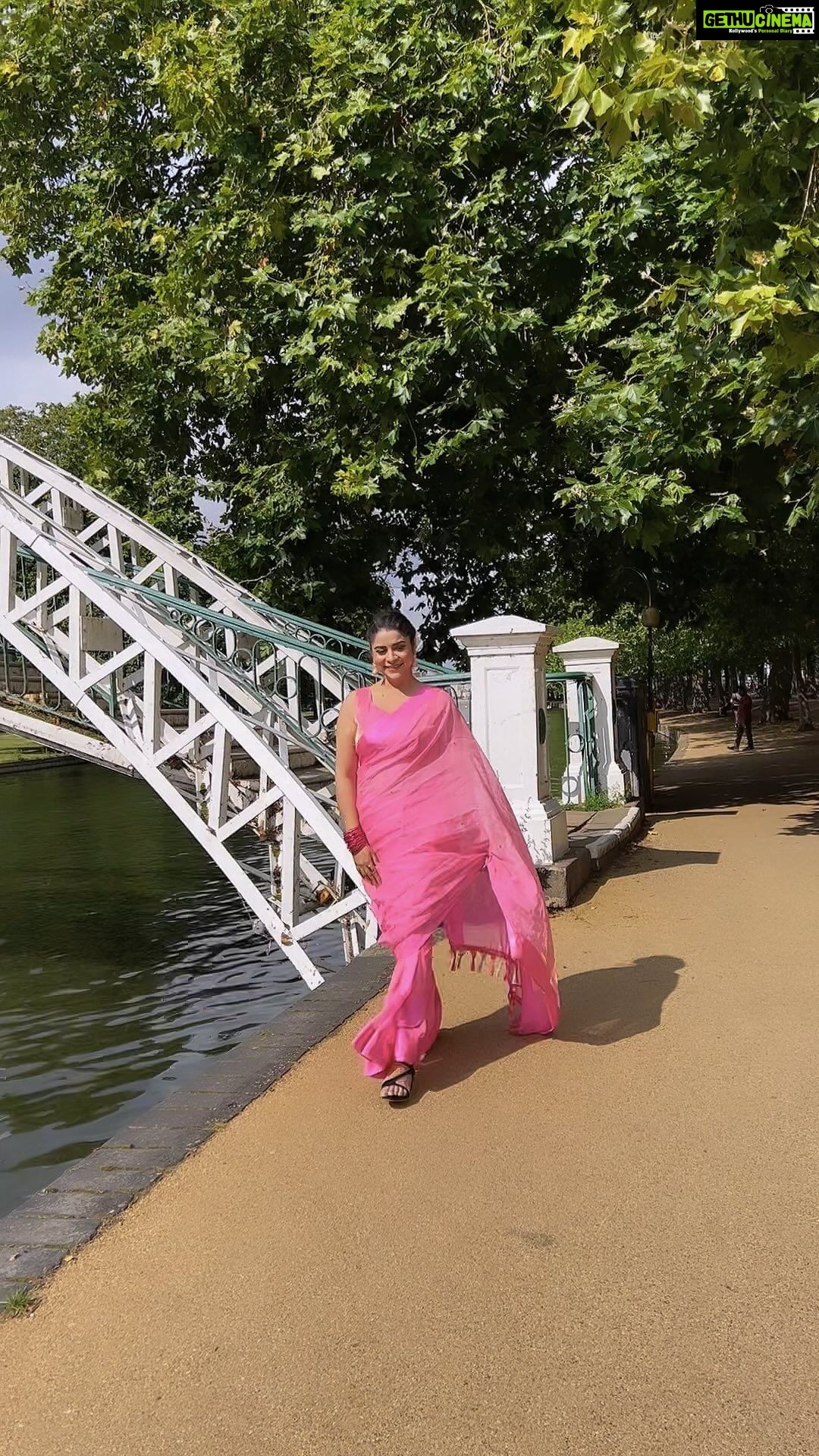 Anara Gupta Instagram - #matiyemesonaba beautiful song @ritesh_pandey_official ji @worldwiderecordsbhojpuri @ananjayraghuraj007 ji @ratnakarwwrindia ji