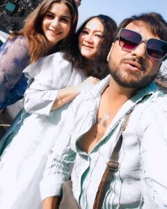 Anara Gupta Instagram - ये दोस्ती हम नहीं छोड़ेंगे ❤️❤️❤️❤️