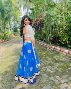 Anara Gupta Instagram - धड़कनों को कुछ तो काबू में रख ऐ दिल… अभी तो पलकें झुकाई है मुस्कुराना अभी बाकी है……❤️🧿

#aa #anara #anaragupta 

#ootd #photography #photo #photooftheday #picoftheday #instagood #insta #instagram #instadaily #instalike