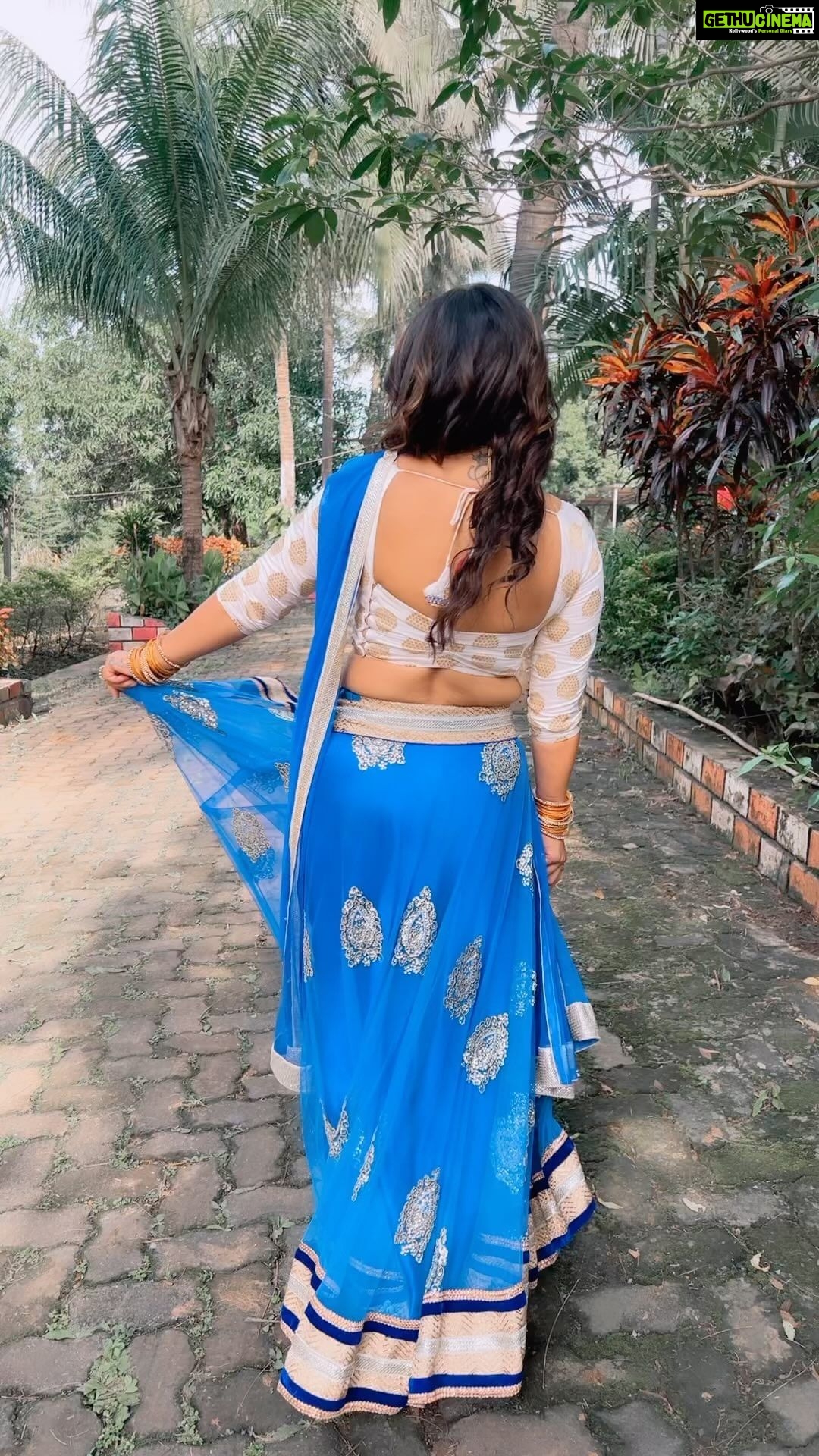 Anara Gupta Instagram - Ve chunni meri rangde lallaria Mere yaar di gaddi de naal di ❤️🧿 #punjabivibes #aa #anara #anaragupta #anaraguptareels #reelsvideo #reelsinstagram #reels #reelitfeelit #reelsindia #reelkarofeelkaro Palghar