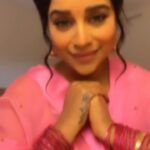 Anara Gupta Instagram - Radhe Radhe ❤️🧿 @priyamallickofficial such a beautiful song 😘 #aa #anara #anaragupta #anaraguptareels #mithilanagariya #reelsinstagram #reels #reelitfeelit #reelsindia #reelkarofeelkaro
