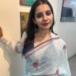 Angana Roy Instagram - Happy Diwali ❤️ May the festival of lights bring more clarity, peace and happiness to your lives. Love and Light, A. 💛 #diwali #festivaloflights #festivities #dhanteras #kalipujo #sareelook #sareelover #lookoftheday #postoftheday #mondaymood #blueaesthetic #anganaroy #lovefromA