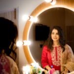 Angana Roy Instagram - Andheron mein hi rehne ke faisle kiye, Toh roshni mein aa ke Yeh mann kahan lage... #postoftheday #songoftheday #hopesong #thisismetrying #waqtkibaatein #newpost #lights #mirrormirror #mirrorlights #thursdaypost #anganaroy #lovefromA