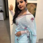 Angana Roy Instagram - Happy Diwali ❤️ May the festival of lights bring more clarity, peace and happiness to your lives. Love and Light, A. 💛 #diwali #festivaloflights #festivities #dhanteras #kalipujo #sareelook #sareelover #lookoftheday #postoftheday #mondaymood #blueaesthetic #anganaroy #lovefromA
