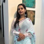 Angana Roy Instagram - Happy Diwali ❤️ May the festival of lights bring more clarity, peace and happiness to your lives. Love and Light, A. 💛 #diwali #festivaloflights #festivities #dhanteras #kalipujo #sareelook #sareelover #lookoftheday #postoftheday #mondaymood #blueaesthetic #anganaroy #lovefromA
