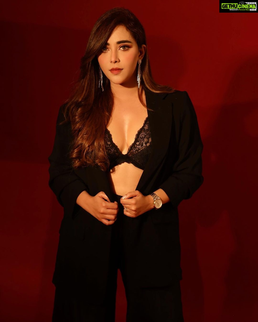Angela Krislinzki Instagram - I am 99% angel, but oh, that 1%…