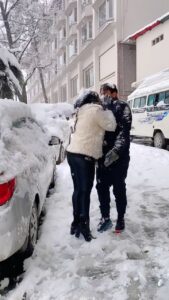 Angela Krislinzki Instagram - Snow ❄️ Pappi 💋