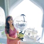 Angela Krislinzki Instagram - Aaj mera janam din hai … Chalo mujhe wish karo sab log 🙈😂 The Taj Mahal Palace, Mumbai