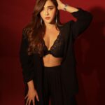Angela Krislinzki Instagram - I like my coffee how I like myself: Dark, bitter, and too hot for you 💋