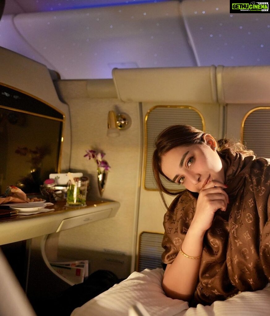 Angela Krislinzki Instagram - Off to paradise ✨ First Class - Emirates