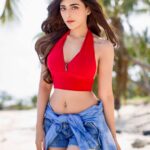 Angela Krislinzki Instagram - ✨
