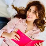 Angela Krislinzki Instagram - Happy quarantine... who else enjoying quarantine as much as i am... suggest some quarantine ideas... love to all ❤️ Quarantine 2021