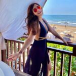 Angela Krislinzki Instagram - Paradise 🌴 Sinq Beach