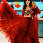 Angela Krislinzki Instagram - I love celebrating diwali in the comfort of my home by watching some great movies so I decided on gifting myself a new tv, this diwali is indeed a festival of happiness all thanks to @reliance_digital we get 15% cashback on all electronic products Khushiyan Manao at the #FestivalOfElectronics #reliancedigital #meraasliconnection https://bit.ly/2WgLsyW