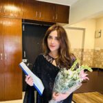Angela Krislinzki Instagram - Congratulations to me 🎉 Bought New house, what a great day today! A Right Mindset can get you the world, I am Proud of myself for always choosing my priorities right. I bought my 1st house at the age of 22, 📖 Rich dad poor dad has inspired me a lot. Another addition to my 🏠 And this time its an Asset not a liability. Dreams do come true. ✨ #newhouse