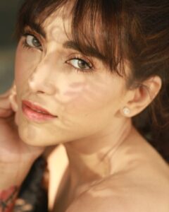 Angela Krislinzki Instagram - He made my demons dare to dream of halos and preety wings 😇 📷 @nataliaarantseva 
Raw not retouched yet love it 💖