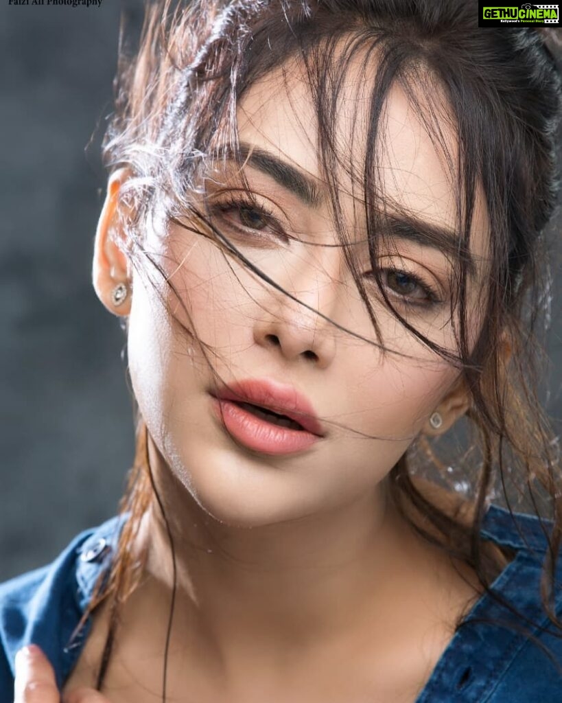 Angela Krislinzki Instagram - When God gives you a “No,” give him a “Thank you.” He was protecting you from less than his best. 📷 @faizialiphotography
