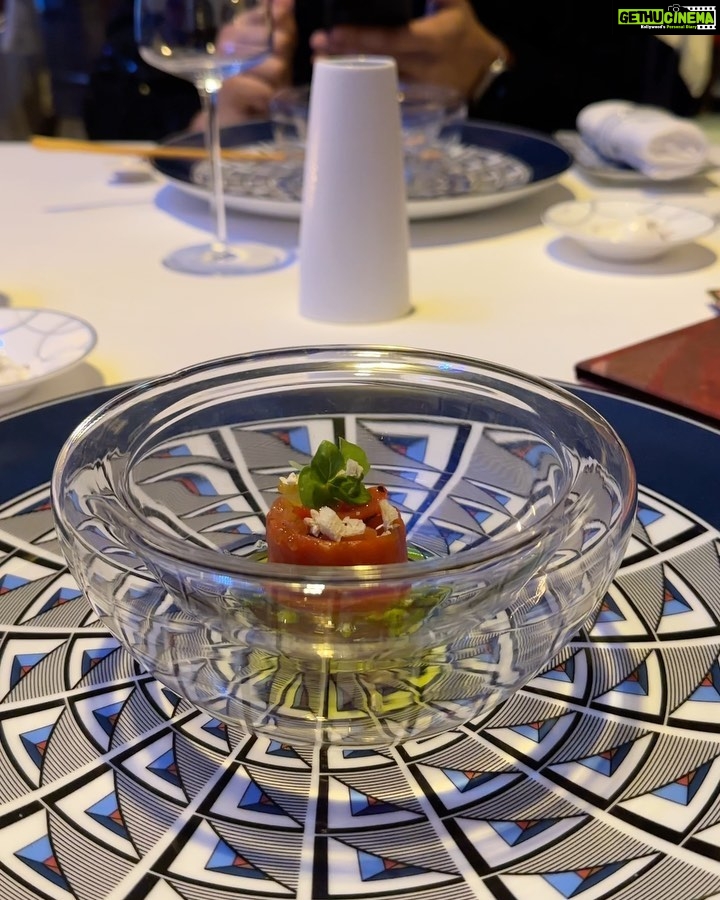 Angela Krislinzki Instagram - Ristorante L' Olivo at Al Mahara Restaurant at Burj Al Arab is an exquisite dining experience by Chef Andrea Migliaccio from Capri's Two-Michelin star 'Ristorante L'Olivo' Delicious cocktails and incredible food with charming service The aquarium is filled with over 20 species of fish they are so mesmerizing! Share this with who you would like to dine at this underwater restaurant. #burjalarab #michelinstar #jumeirah #dubai #seafood #italian #michelinguide #restaurants #luxuryhotel Al Mahara Restaurant - Burj Al Arab (Dubai)