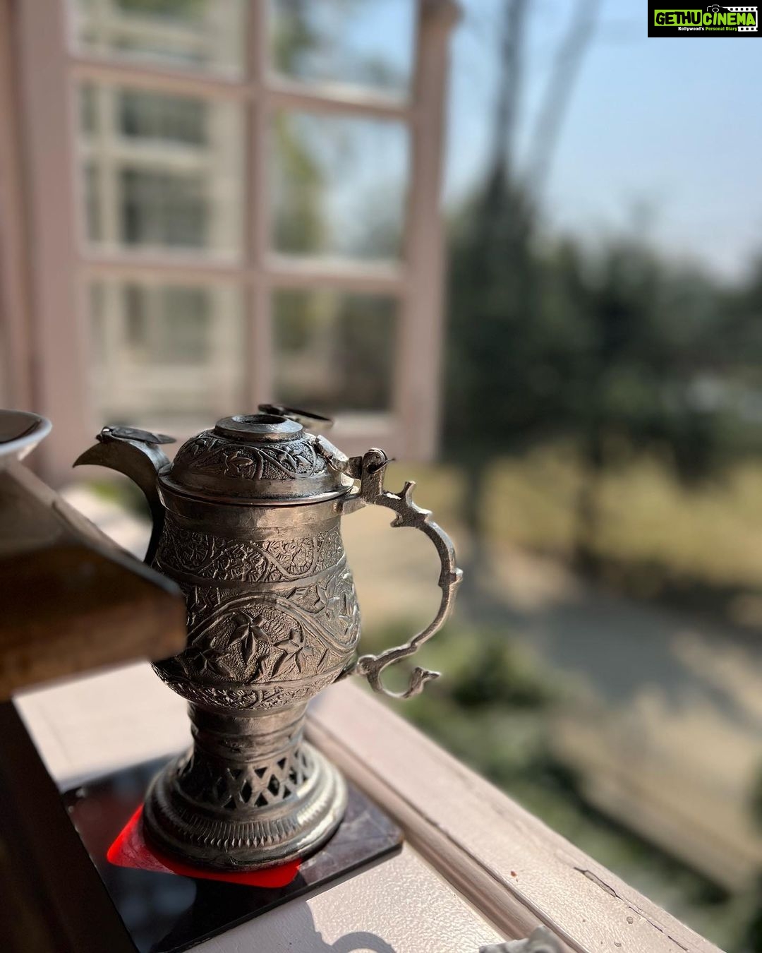 Angira Dhar Instagram - And since you can never capture her beauty in a frame.. here goes nothing! ❤️ Kashmir