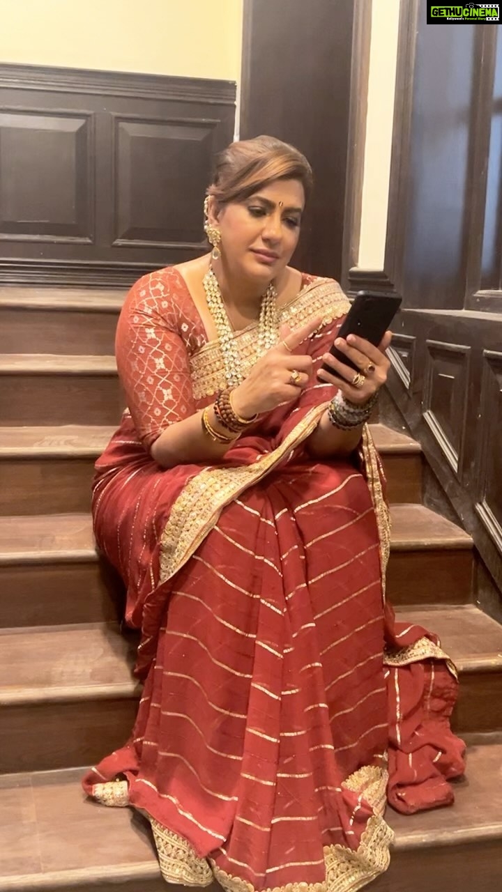 Anisha Hinduja Instagram - Bahut ho gaya ……. Ab bas bhi karo 🤣😂😅 Reel funny 😜 #reels #reelsinstagram #trending #viral #explorepage #love #instagood #tiktok #reelitfeelit