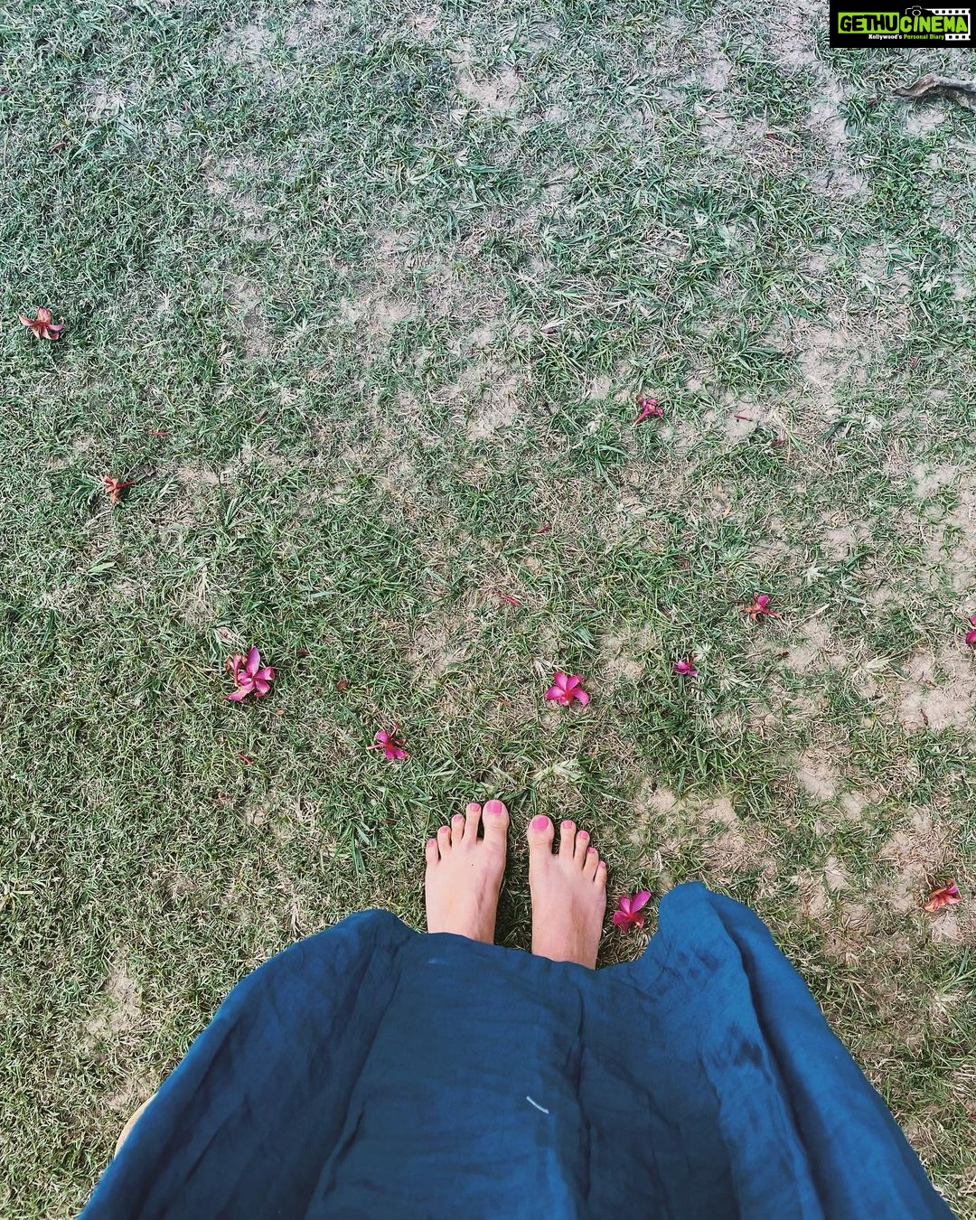 Anisha Victor Instagram - Dill walo ka sheher for a minute 🏡 #दिल्ली #delhi will always have a special place in my heart 💕 बस इश्क़ मुहब्बत प्यार ♥️