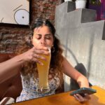 Anisha Victor Instagram - One of those days when I love the sun and it loves me back 🌻 Also photo credits to @vsumit and his iPhone, the celestial placement of the sun and of course the sunroof ☀️ Toit - Mumbai
