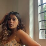 Anisha Victor Instagram - I love looking out of the window… I could do it for hours.. and it may seem like a colossal waste of time to many but it brings me peace. A short meaningful pause in the chaos of the city( same AQI but still helps). I’m running at hundred miles per hour… okay not literally 100 miles/hour but you get the picture. The path is uneven, might even hit my toe against a rock sticking out of the ground, the coconut just about hanging on to its last fibre misses you by a second or maybe not, a gust of wind brings with it some sand ready to make my eye a temporary habitat (and if it has to be… let it be my left eye God! I use the right one to shoot). The little insect aims straight for the eyes or the nose or the mouth and that’s my first meal of the day. The little pebble… a teeny tiny microscopic pebble in my shoe! Do not underestimate it. You know the feeling right! It’s not exactly an itch you can’t scratch…you can take off your shoe and ….well just scratch your foot and take the invincible pebble out but wouldn’t it be nice to go just one day without that happening. The crow pooped on my shirt but I’m still running because at least it didn’t get my hair this time, no reason for me to stop now when some detergent and water can take care of it later. And of course you’re going to encounter a curve ball… and I’m not taking metaphorically here;an actual curve ball. Well, what was I expecting…I’m on a track in a Cricket field. But I keep running. I see my smartwatch and I stop to quench my thirst. Luckily I have a bottle of sweet sweet water on me. Now back to running again…and if you still think it’s about running… The water bottle is the window. 🪟 Fin. Bandra West