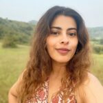 Anisha Victor Instagram - Hindi wala फूल 🌻🪻 Western Ghats