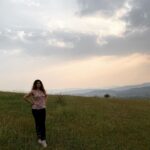 Anisha Victor Instagram - Hindi wala फूल 🌻🪻 Western Ghats