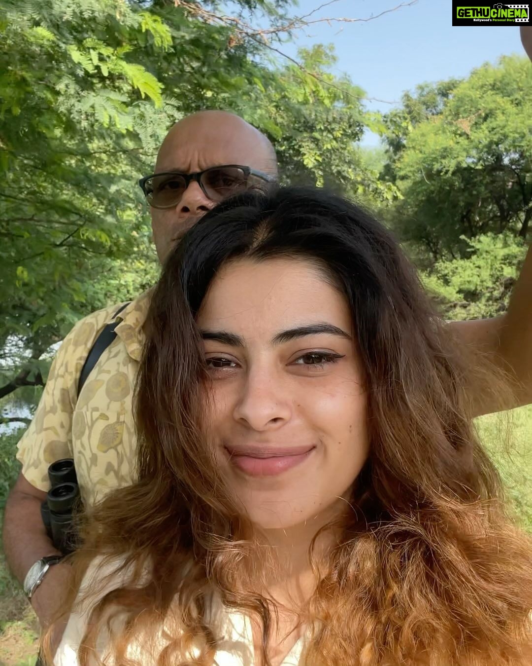 Anisha Victor Instagram - Post birthday🎂 bird-watching picnic🧺 but not without my binoculars 👀 Thank you for all the lovely wishes yesterday ♥️ #NationalHoldidayKid #iShareMyBirthdaywithGandhiJi #NationalHoliday #GandhiJayanti #birdwatching #ahmendabad #gujarat #thol #tholsanctuary #wildlife #picnie #birdsanctuary 🦆🐦⬛🦩🪿 Thol Bird Sanctuary