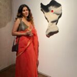 Anisha Victor Instagram - Diwali season ArtNight 🪔 . . Artist- Harminder Judge #Art #ArtNight #Design #Mixedmedia #ArtScenes #Mumbai #Festive Jhaveri Contemporary