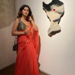 Anisha Victor Instagram - Diwali season ArtNight 🪔 . . Artist- Harminder Judge #Art #ArtNight #Design #Mixedmedia #ArtScenes #Mumbai #Festive Jhaveri Contemporary