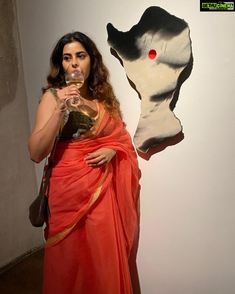 Anisha Victor Instagram - Diwali season ArtNight 🪔 . . Artist- Harminder Judge #Art #ArtNight #Design #Mixedmedia #ArtScenes #Mumbai #Festive Jhaveri Contemporary