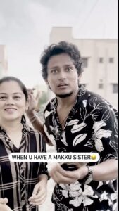Anitha Sampath Instagram - “Aiyo Paithiyamaa ivaa!!” Moment😂 
Tag your makku sister🤪
Edited by @vicky_swagz 

#anithasampath #dumbsister #makkusister