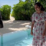 Anitha Sampath Instagram - Wait till the end😍 @thetourist_360 First of all iam happy for namma tamil paiyan @thetourist_360 ✅from coimbatore (maldives resident now) who is one of the top travel operator exclusively for maldives.. he does maldives package from affordable budget range till extreme luxury packages. Maldives elarkume kanavu dhan. Initially couples kaana edam matum nu nenachen. But maldives is best suited for family with kids and elders too. Engayum alaiyama leisure ah porumaiya jolly ah suthi pakra edam dhan maldives. But budget dhan idikidhu nu nenachingana dont worry.pls contact @thetourist_360 #maldives #anithasampath #budgetpackage #luxurymaldives #maldivesislands #maldivestourism #maldivestrip #chennaitomaldives #watervilla #beachvilla