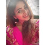 Anjali Instagram - 💗 #happy #monday #saree #love #new #year #vibes