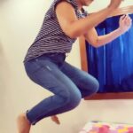 Anjali Instagram - Break time fun 🤸🏻‍♀️ 📷 my fav Arvind @mailavvi #shoot #life #my #weekend #fun #caravan #shenanigans