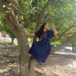 Anjali Instagram – Reliving childhood memories 💫🐒

#happy #weekend #childhood #memories #climbing #tree #throwback