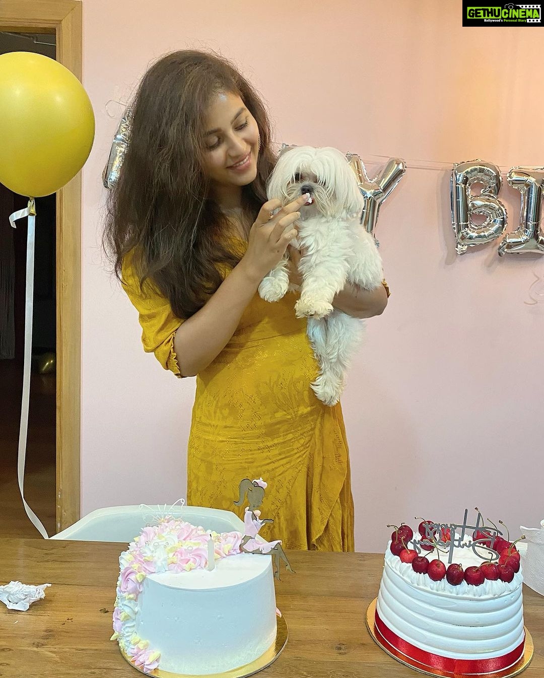 Anjali Instagram - I feel blessed beyond belief, to be loved by each and everyone of you. You’ve made me feel loved and cared for on my birthday during these pandemic times with your messages and wishes. Ever grateful to all of you. Thank you 🙏🏻❤️🧿 #birthday #girl #blessed #lifeisgood #gratitude #grateful #love #thankyou